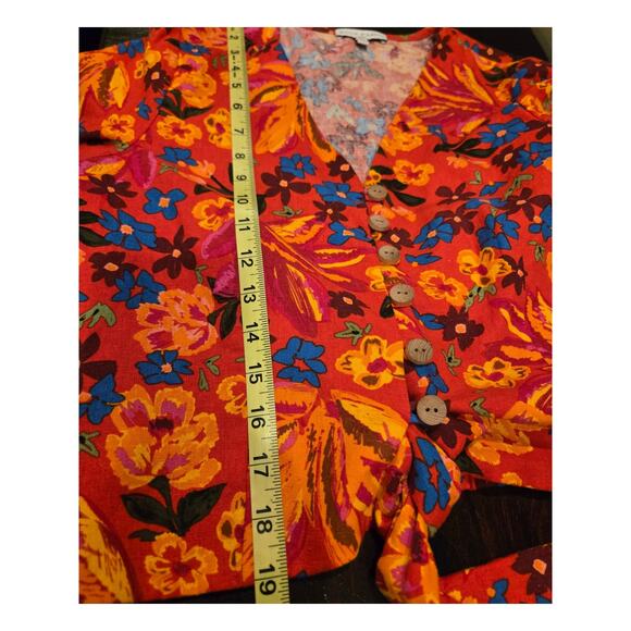 Maison d' Amelie Anthropologie Linen Blend Colorful Floral Crop Tie Hem Top XS - Picture 9 of 11